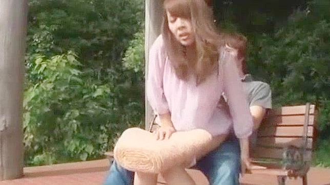 日本色情明星由纪美沙出演的户外JAV影片