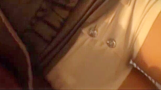 AV电影~迷人日本女孩原梓风最热户外冒险记事