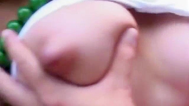 异域日本女孩户外自慰秀 – 日本成人电影杰作