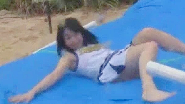 日式校花瑞月光、高仓舞及山城美在疯狂自慰与群交中畅游