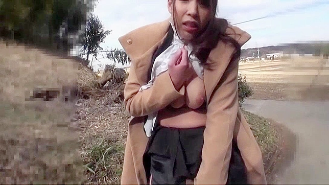 日本女孩户外自慰和JAV片段的异国情调体验