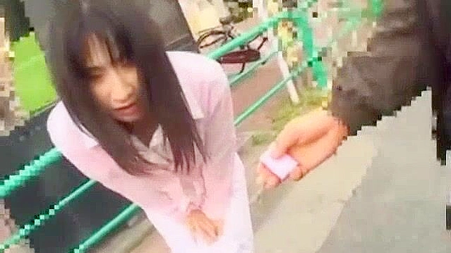 日本小胸模特穿超热丝袜的JAV电影片段