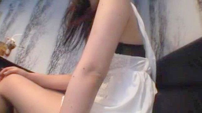 迷人的日本妹子Haruki Sato极致中出内射特写JAV影片体验