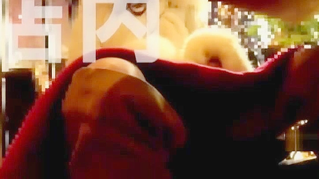 纹身美女在公共厕所与同伴进行激烈交欢