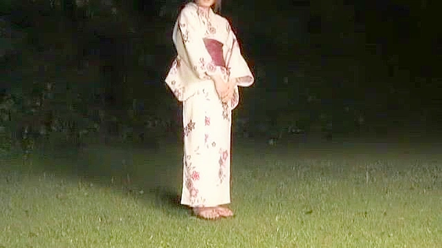 日本女同私密邂逅~辻沙希、雪見さや、巖崎彩在户外JAV片段