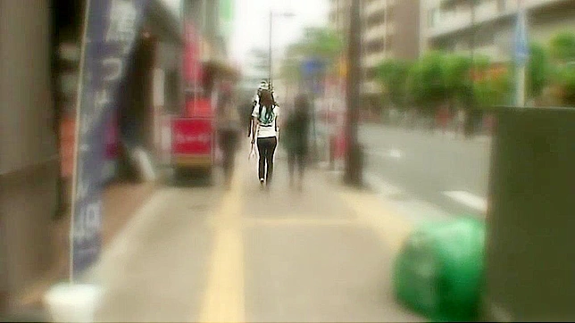 JAV色情视频：爱内希梦在《始终在他心中》第二部第一部分