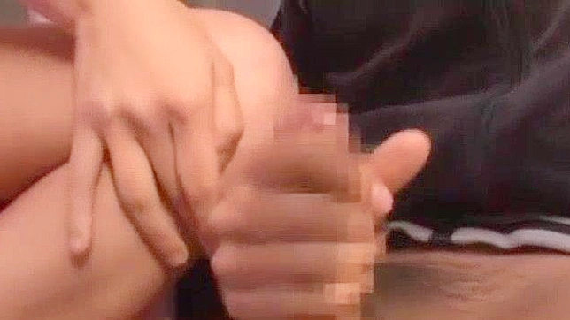 日式恋物视频~最火辣的日本美女木下若菜户外激情场景