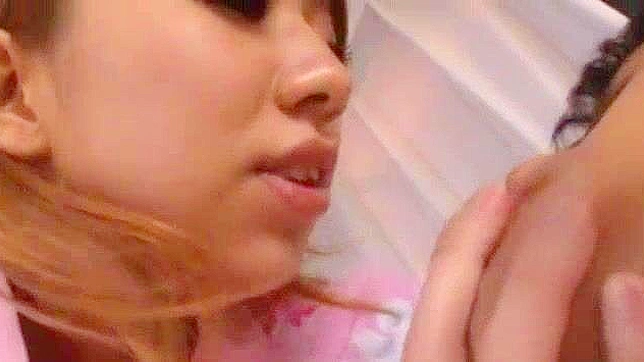 日式恋物视频~最火辣的日本美女木下若菜户外激情场景