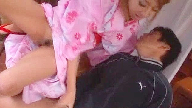 日式恋物视频~最火辣的日本美女木下若菜户外激情场景