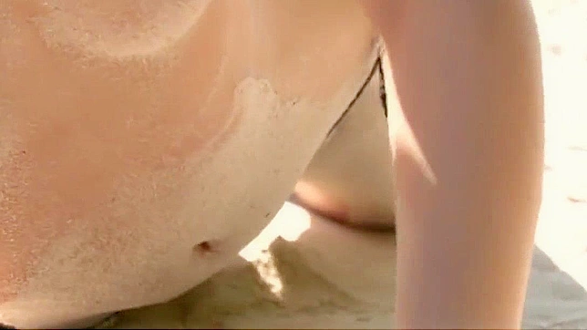 AV色情片：刺激的单人女性视频，动作精彩纷呈