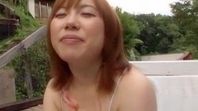 日本AV女星Megu Hazuki户外拍摄精彩片段