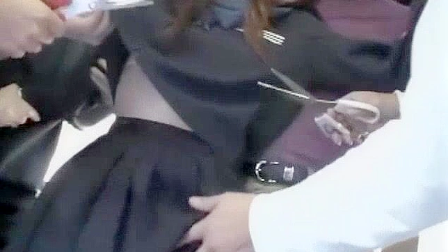 日本痴女户外狂野秀 – 极品JAV现场表演