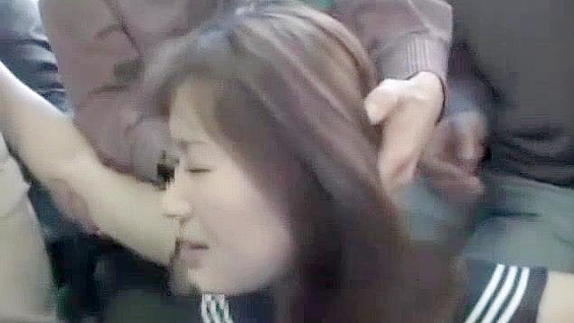 日本痴女户外狂野秀 – 极品JAV现场表演