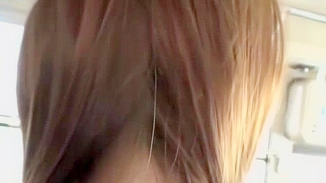 日本痴女户外狂野秀 – 极品JAV现场表演