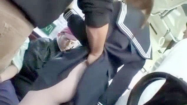 日本痴女户外狂野秀 – 极品JAV现场表演