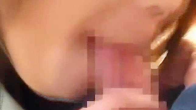 日系情色女星若林由里在户外公共场合的JAV性爱视频