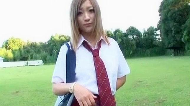 日本AV女星彩香户外口交性爱，必看JAV片段！