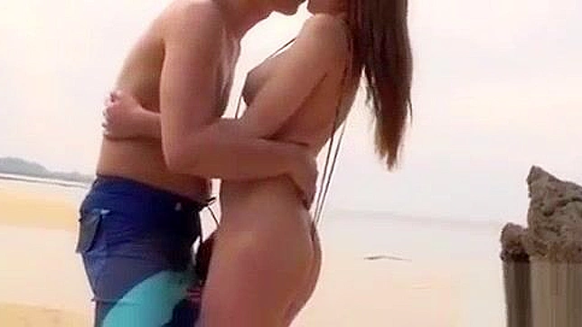 日本美女奈美伊藤的胸部被舔舐-JAV色情视频