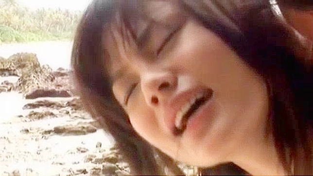 日本AV女星桜奈々激情户外性爱场景