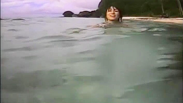 日本AV女星Karen Kisaragi小胸绝美喷射高潮画面