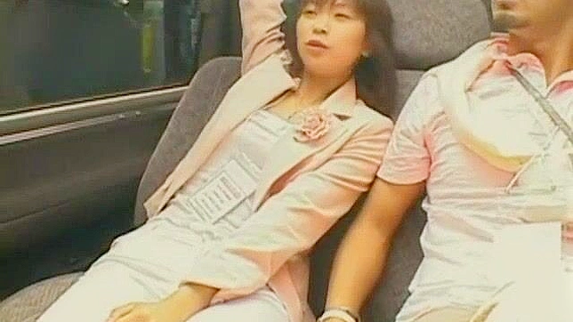 日本AV女星Sara Minami户外最火辣射精场景