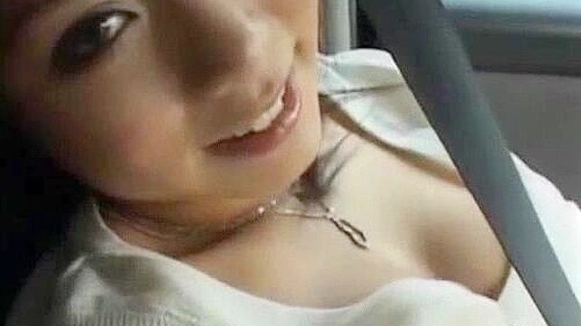 日本女孩Aya Hirai的户外异国情调射精场景