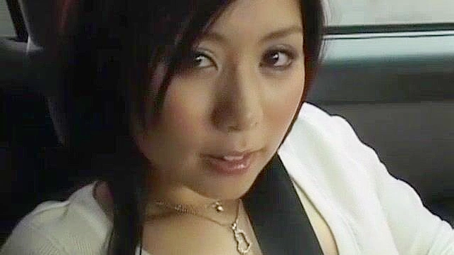 日本女孩Aya Hirai的户外异国情调射精场景