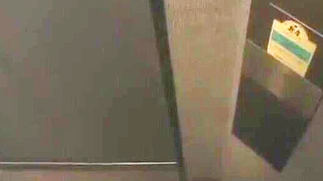 日本女孩Aya Hirai的户外异国情调射精场景