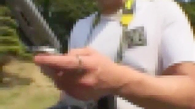 日式情色视频：若林纯璃与亚洲型男的公开激情邂逅