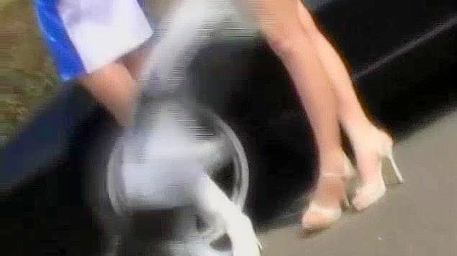 日式情色视频：若林纯璃与亚洲型男的公开激情邂逅