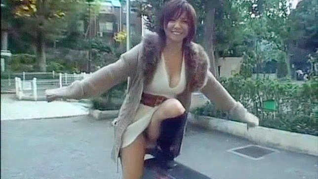 小坂めぐる的JAV獨奏片段中的異國風情自慰~日本，日式，JAV