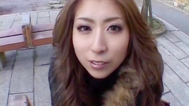 火辣日本妹子Haru Sakuraba在异域风情的JAV个人秀视频中