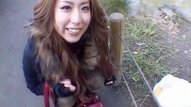 火辣日本妹子Haru Sakuraba在异域风情的JAV个人秀视频中