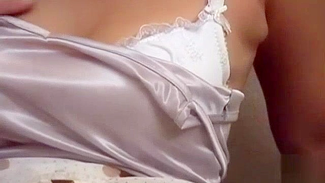 日本熟女MILF~JAV调教狗式骑大黑屌