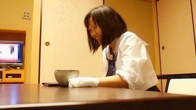 柳原明里、斎藤瑞希、北川遥在最热日本情侣户外JAV场景