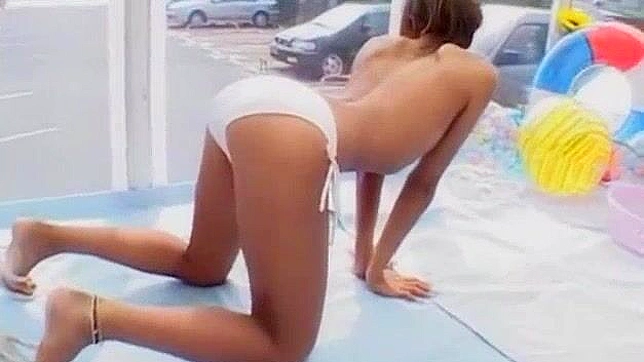 JAV~疯狂恋物癖中最好的日本女孩，小奶性感视频