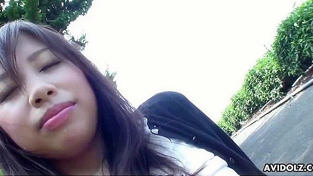 日本少女朝日卡琳在无删减色情片中被手指插入刺激体验