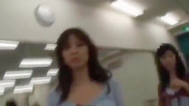 堀口夏美在日式成人片中的最疯狂时刻