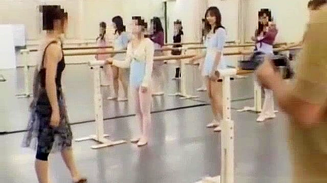 堀口夏美在日式成人片中的最疯狂时刻