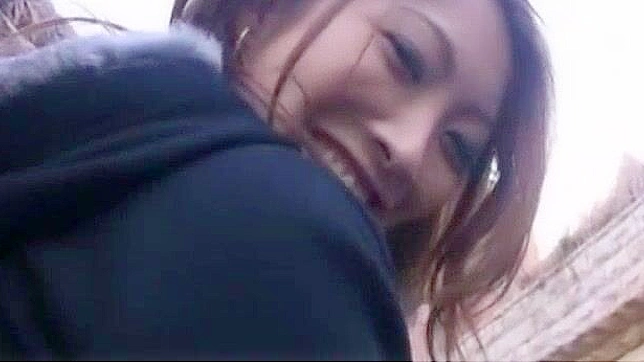 日本最热舌吻电影：穿丝袜的Reira Amane主演