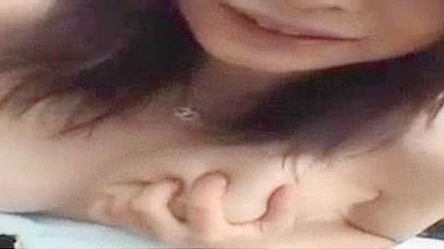 日式AV - 冬夏美树与森口爱香的异域口交/舔屌POV影片