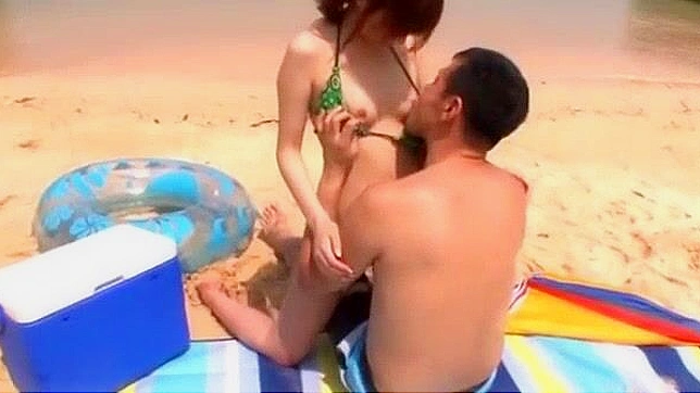 火爆日本女星藤泽美羽海滩疯狂口交JAV视频