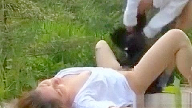 日本美女真美麻矢获得激烈的肛交体验-JAV