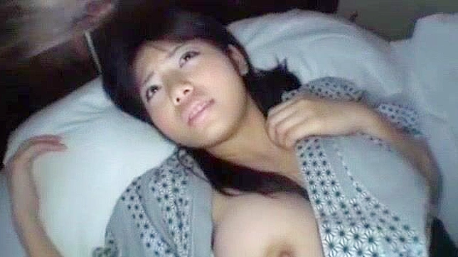 日本美女Kana Yuki户外大奶激情JAV场景