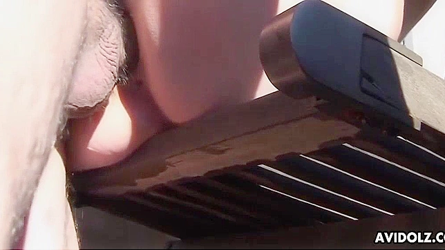 日本AV~千秋的邻居猛烈地与她做爱，无删减版