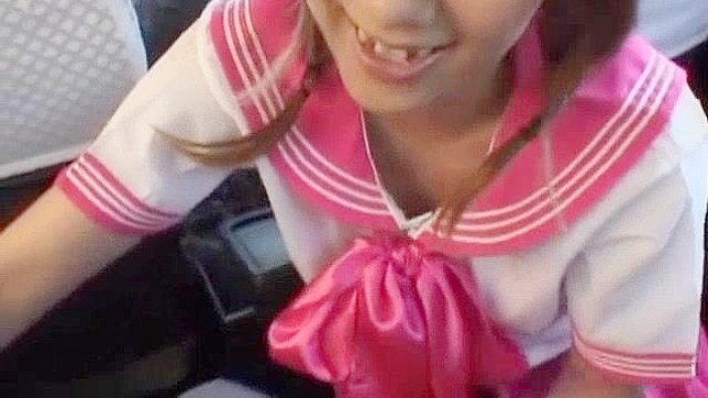 日本婊子姫折原在最佳車內視角JAV影片中