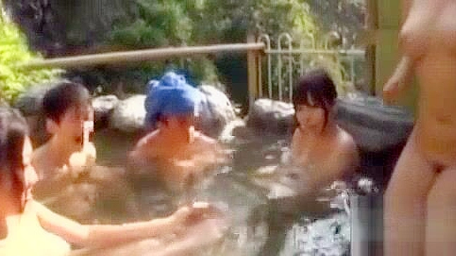 日本海滩上的乐趣，和JAV女优Suzy Sun一起嗨翻天。