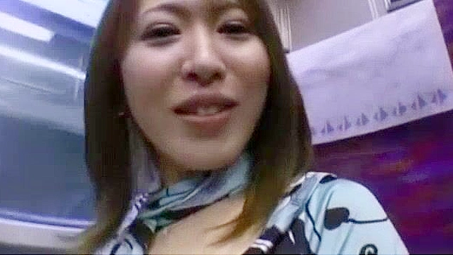 日本色情明星辻さやか在燃燒的JAV電影中