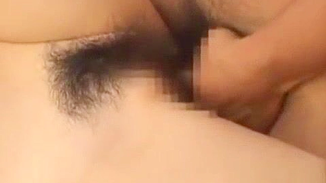 日式情色：奈由佳峰的性感出道与大尺寸激情体验