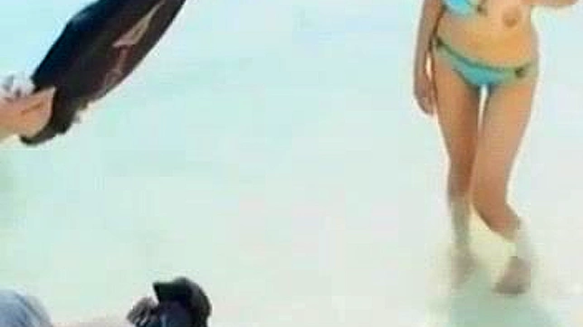 日式情色：奈由佳峰的性感出道与大尺寸激情体验